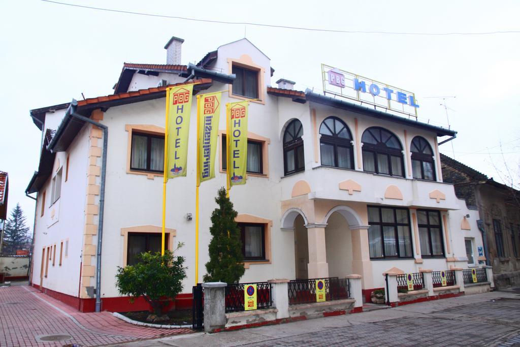 Garni Hotel Pbg Суботица Экстерьер фото