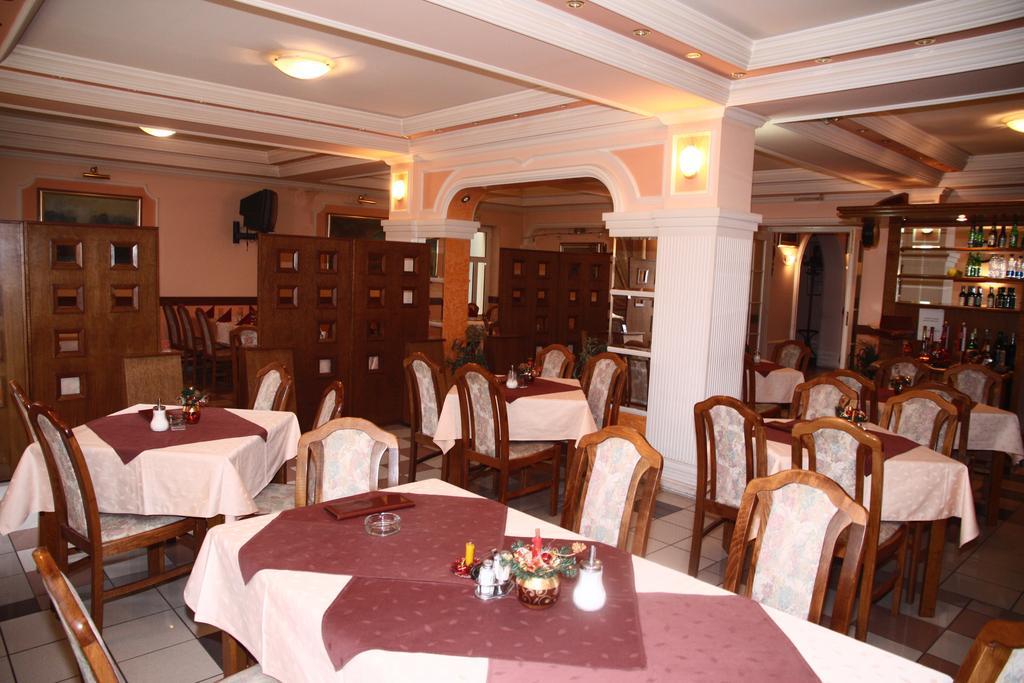 Garni Hotel Pbg Суботица Ресторан фото