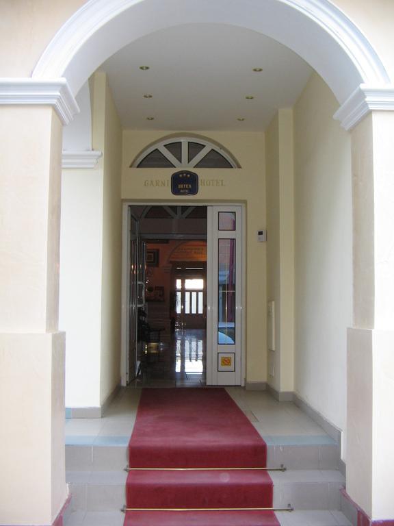 Garni Hotel Pbg Суботица Экстерьер фото